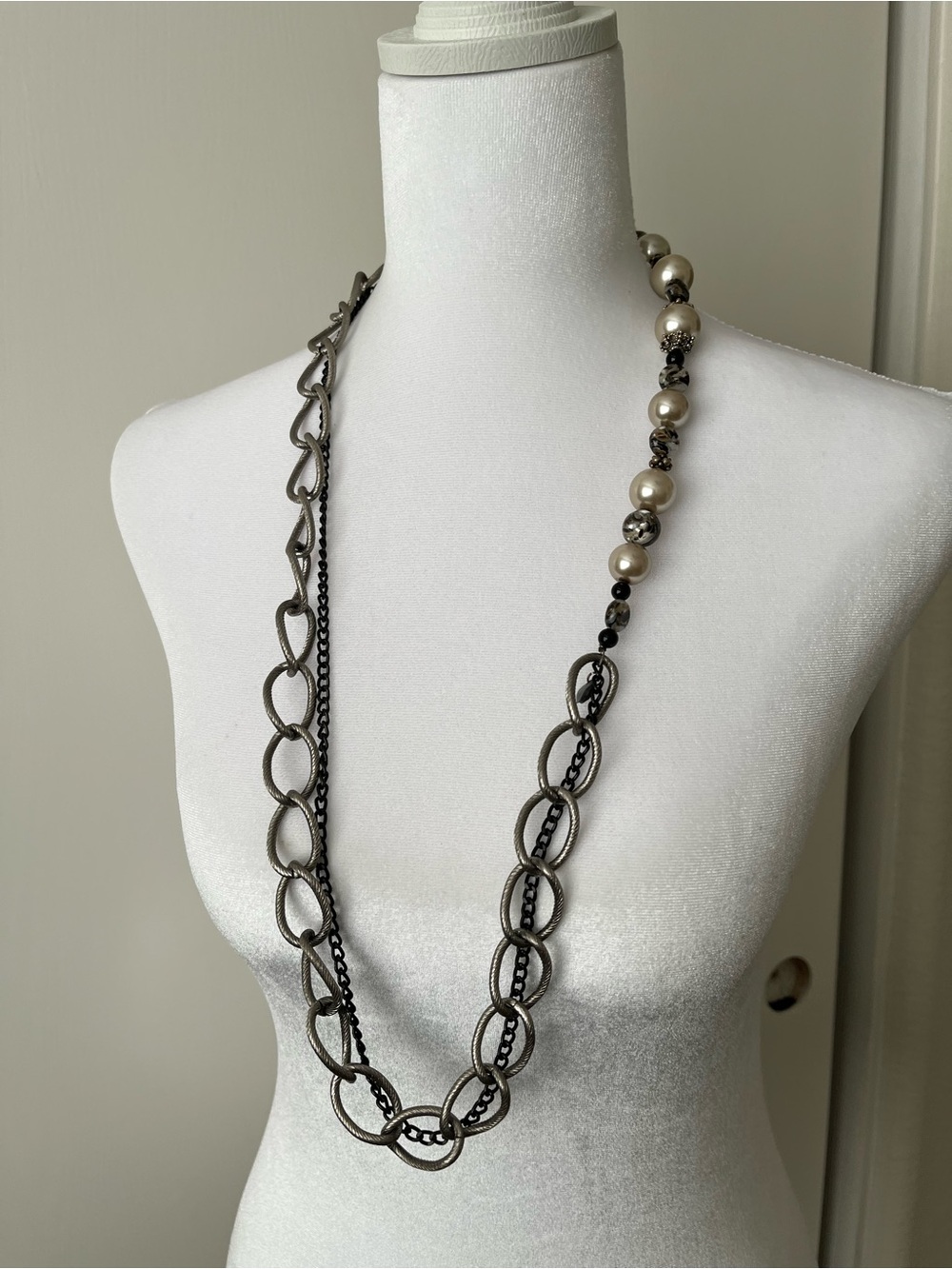 Vintage Faux Pearl Gunmetal Large Chunky Chain Necklace Nice 30”